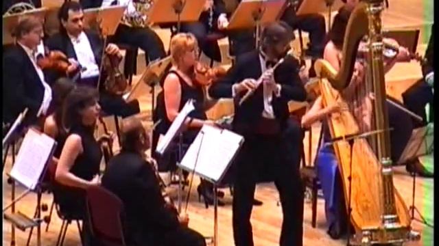 W.A. Mozart - K. 299 for Flute, Harp and Orchestra - mvt. 1 смотреть онлайн