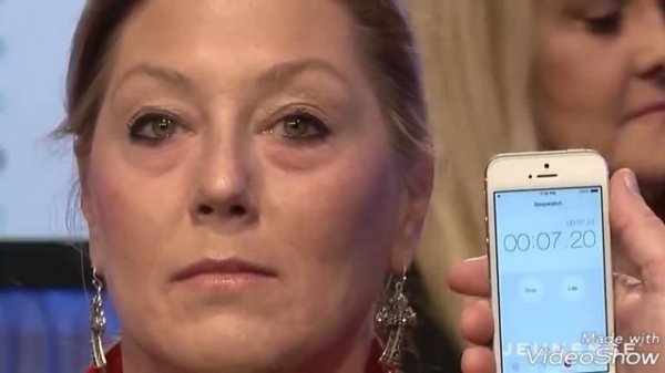 Instantly Ageless -- это мощный антивозрастной микрокрем.