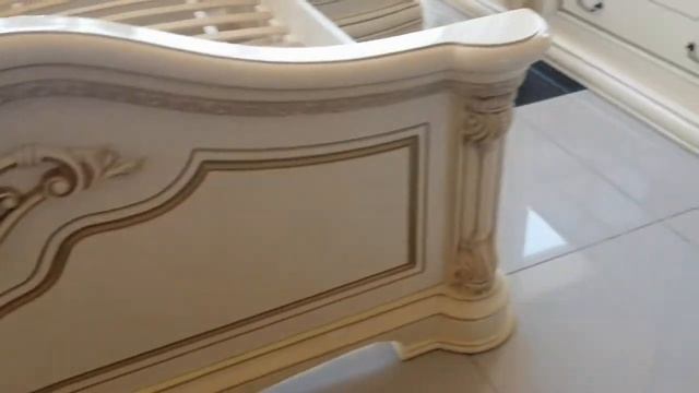 Спальня Габриэлла с 4 дверным шкафом Крем глянец Эра мебель. смотреть онлайн