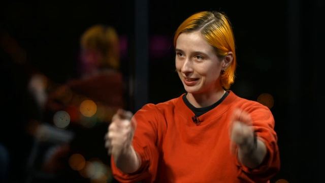 Олена Загребельна, перформерка, художниця, фотограф, мати трьохрічного Івана