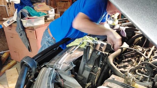 Gen 5 Ford Explorer Alternator Replacement DIY and save $1,000 Bucks смотреть онлайн