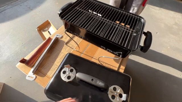 Сборка Угольного Гриля WEBER Go-Anywhere смотреть онлайн