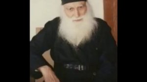 Старец Ефрем Катунакский творит Iисусову молитву