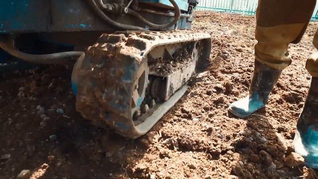 Скважина на воду в Туле и области. КАК бурят СКВАЖИНЫ мощной малогабаритной техникой? смотреть онлайн