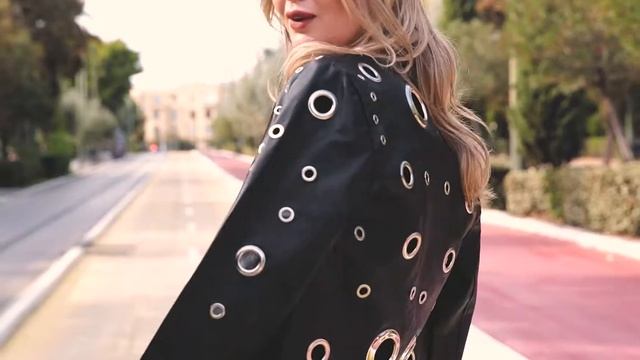 TOTAL BLACK LOOK! смотреть онлайн