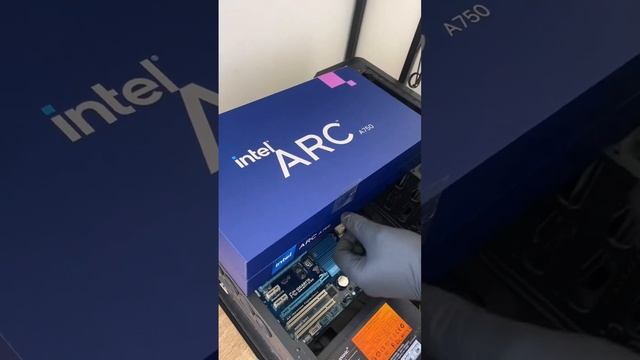 Установка игровой видео карты intel ARC A750 смотреть онлайн