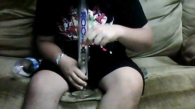 Bong Rips Outta the ROOR смотреть онлайн
