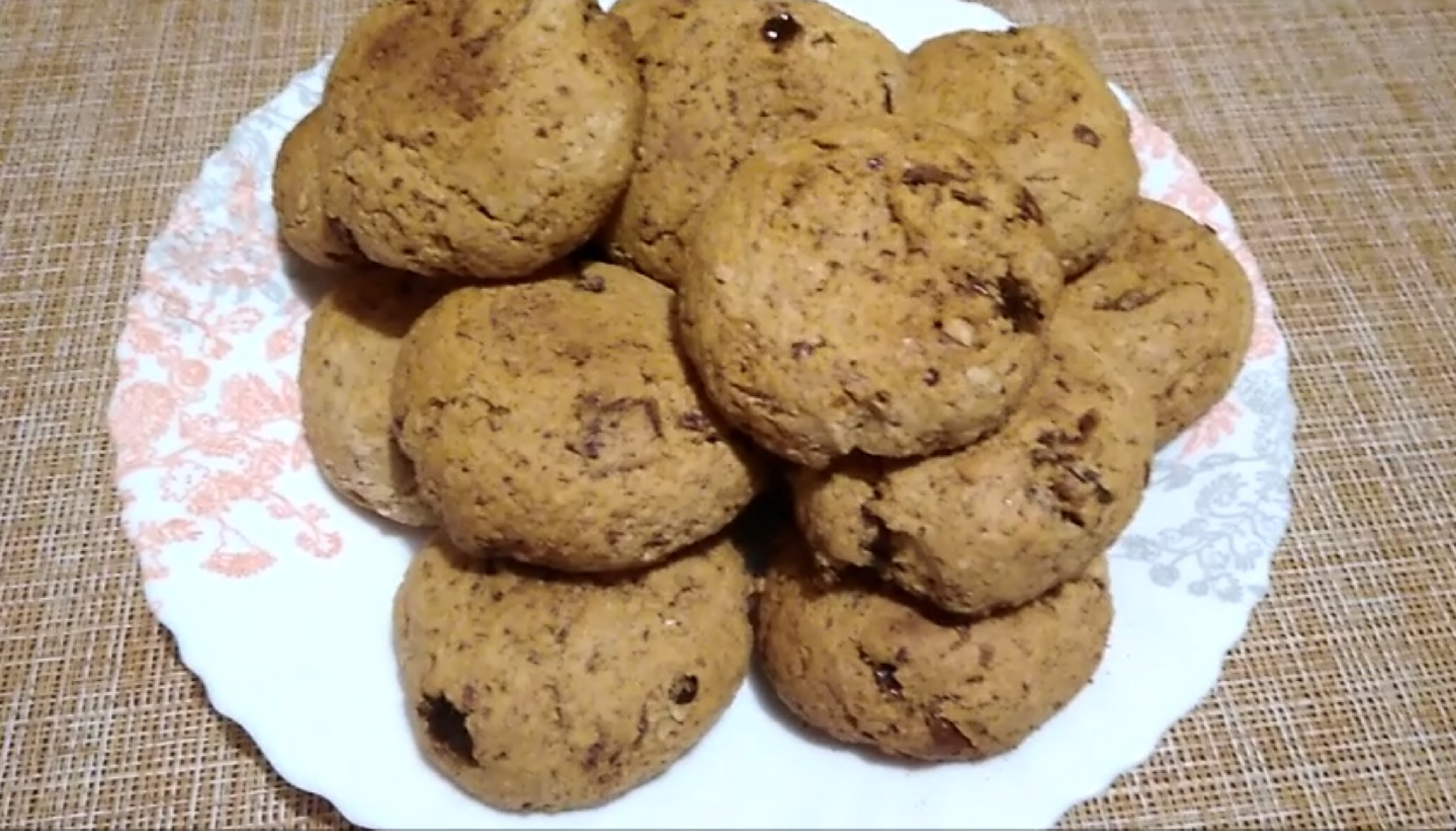 Печенье из овсяной муки с финиками.mp4 смотреть онлайн