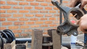 Форд Фокус 2. Выпрессовка и запрессовка ступицы в домашних условиях!!!