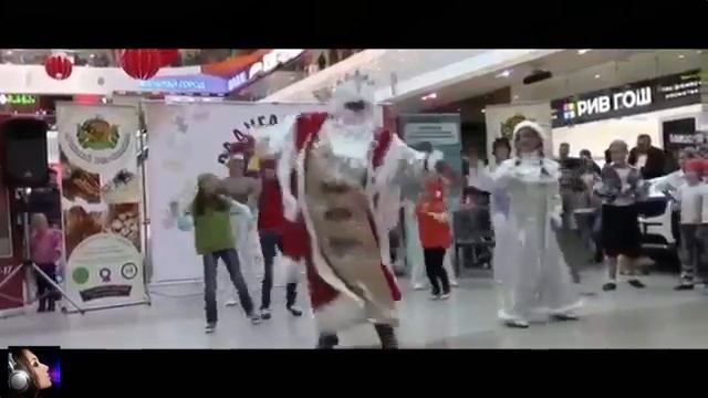 .Поручик Ржевский - Смех У Ёлочки Mp4