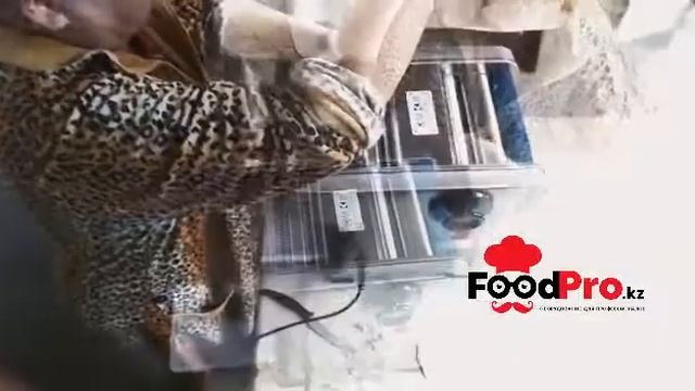 Тестораскатка + лапшерезка DMT 200 смотреть онлайн
