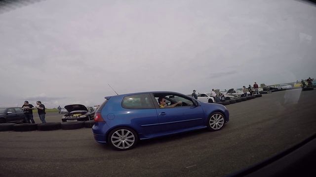 Vauxhall Astra VXR vs VW Golf R32 Crail 05/07/2015 смотреть онлайн