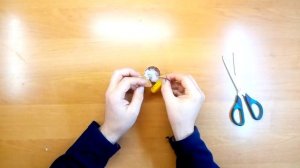 Как зажечь свечу без спичек и зажигалки. Выживание. Огонь из батарейки