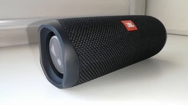 Колонка JBL FLIP 5 LFM 60% Bass Test смотреть онлайн