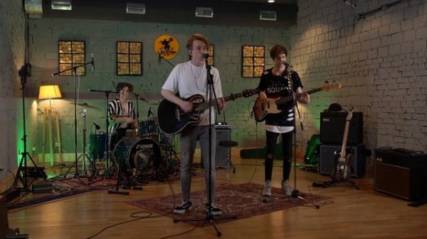 Mountain Breeze — Строчки