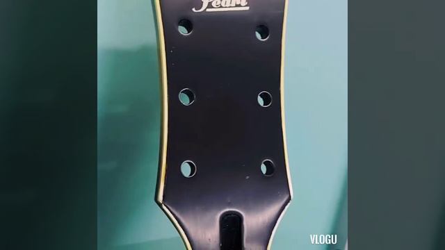 Broken Headstock Repair смотреть онлайн