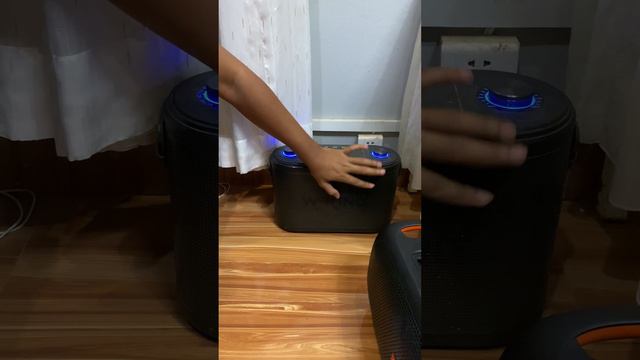 W King H10 .VS. JBL PartyBox OnTheGo