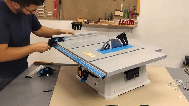 Mac Allister  MMIS210S Mitre Saw - MSTS 1500 Table Saw - MSR 1200 Roter - Box Opening