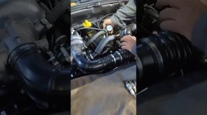 замер компрессии у дилера,откуда задиры на новом двигателе нива тревел?