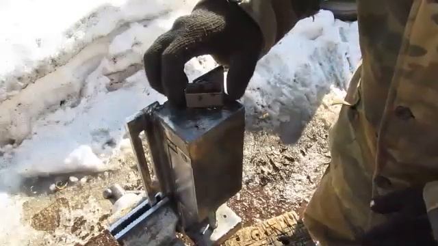 MACHINE VICE do-it-yourself easy and fast! СТАНОЧНЫЕ ТИСКИ легко, как два пальца об асфальт ! смотреть онлайн