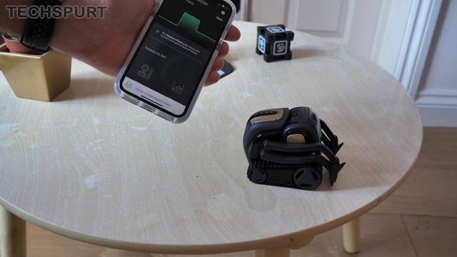 Anki Vector Robot Review | Unboxing And Best Features