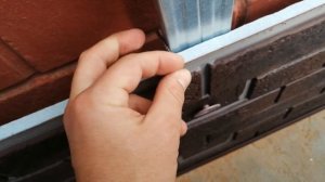 Монтаж j-профиля и цоколя