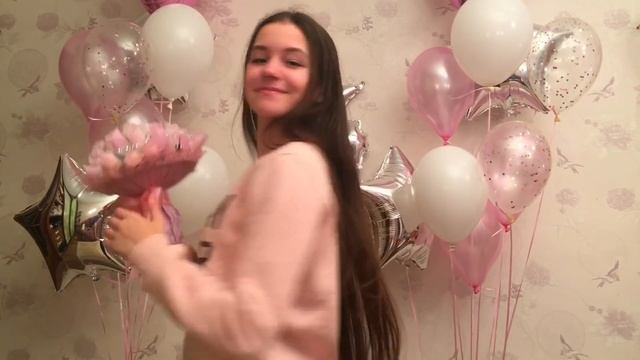 МОИ ПОДАРКИ на ДЕНЬ РОЖДЕНИЯ!!! ? 14 ЛЕТ ? Необычные сюрпризы, букет из конфет, торт единорог и др смотреть онлайн