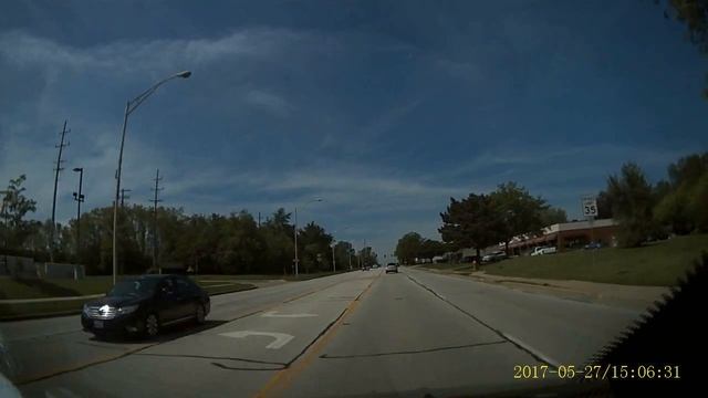 nissan pathfinder driver all over the road on addison rd смотреть онлайн