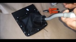 КАК СНЯТЬ(ЗАМЕНИТЬ) РУКОЯТКУ (МАСОЛ) РЫЧАГА КПП НА УАЗ ПАТРИОТ