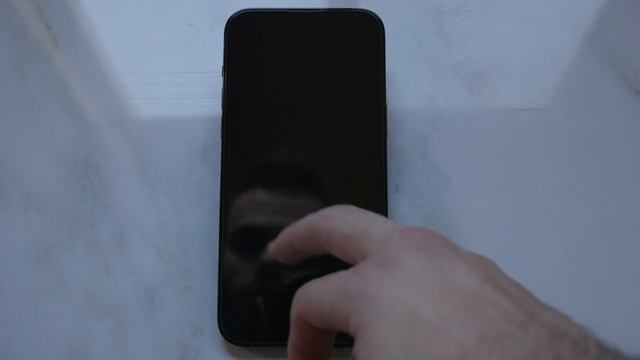How to Disable Always on Display iPhone 14 Pro at Night смотреть онлайн