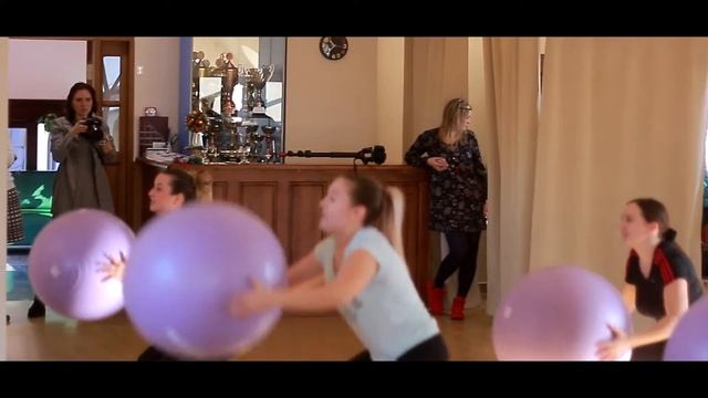 Фитнес проект "Подари себе новое тело и шпагат мечты" Школа танцев и фитнеса Юлии Малиновской смотреть онлайн