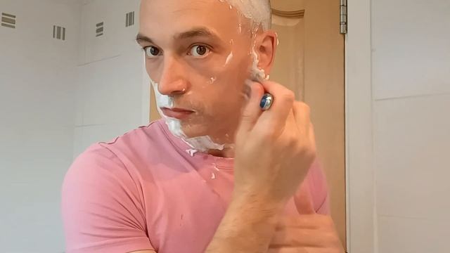 Gillette Sensitive Shave Gel Vs Cien (Lidl) Shave Gel смотреть онлайн