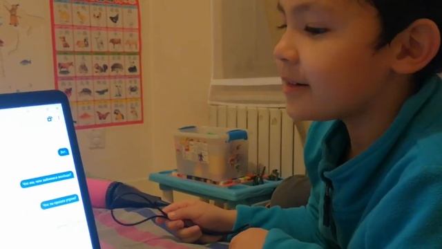 О чем говорит ребенок с Алисой из Яндекс.Мессенджера смотреть онлайн