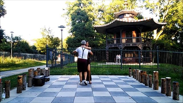 Elegant Kizomba = African Tango. Pedro Ferreira de Sa (Portugal). Music: Daddy Kila - Leva-me смотреть онлайн