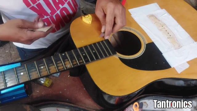 REGLUING Bridge on Acoustic Guitar смотреть онлайн