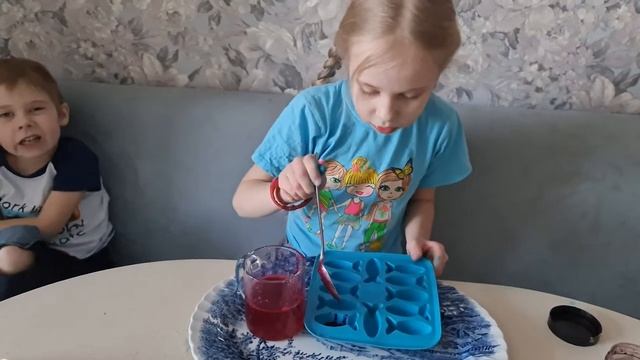 Как мы делали аквариум из желе. смотреть онлайн