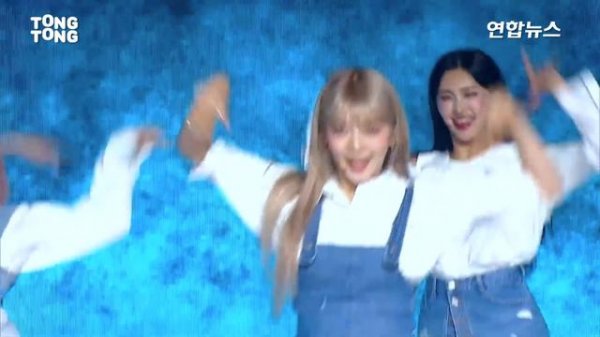 [LIVE] EVERGLOW 에버글로우 'UNTOUCHABLE' Showcase Stage 쇼케이스 무대(E:U,SIHYEON,MIA,ONDA,AISHA,YIREN) [통통TV]