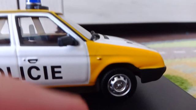 Škoda Favorit-Policie(ABREX 1:43) смотреть онлайн