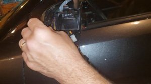 Replacing Side Mirror Blinker on Ford Explorer 2017
