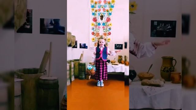 Беларуская народная казка "Пчала і муха" смотреть онлайн