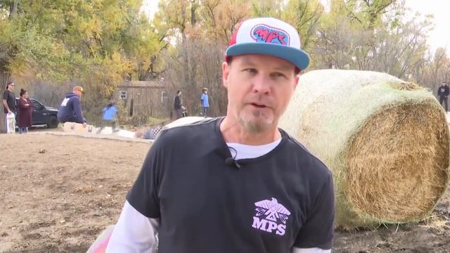 Pearl Jam's Jeff Ament helps open skateparks in Hardin and Lodge Grass смотреть онлайн