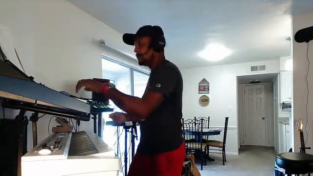 Live Looping with the RC 505 and Casio MZ X 500 смотреть онлайн