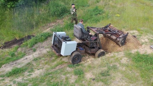 Обзор самодельного погрузчика | 100к подписчиков смотреть онлайн