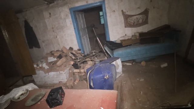 В ЭТОМ ПОГРЕБЕ ОБИТАЕТ ДЕМОН / THIS CELLAR HAS A DEMON смотреть онлайн