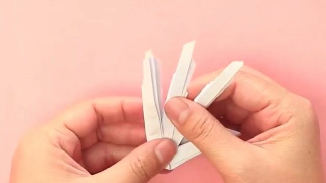Как сделать руки скелета из бумаги на Хэллоуин смотреть онлайн