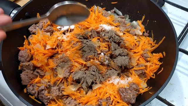 Do you have onions and macaroni? Then prepare this amazing dinner. Beef macaroni. смотреть онлайн
