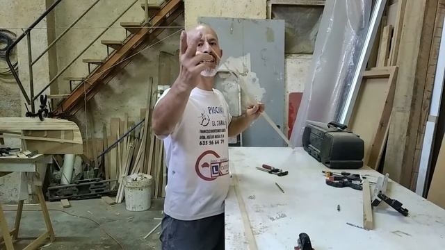 COLOCACION DE TIRAS AFILADAS EN UN KAYAK DE MADERA!! смотреть онлайн