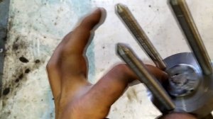 Удалитель сорняков своими руками