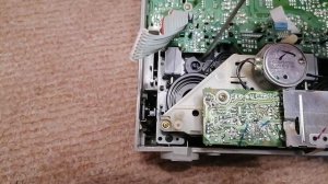 🌍 Замена пасиков на музыкальном центре, показываю как.