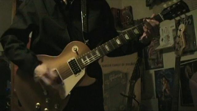 Gibson LP Studio 50's Tribute thru a Marshall JCM 900 combo Mick Mars blues progression. смотреть онлайн
